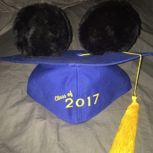 2017 Disney graduation cap